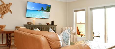 Condo, varias camas (Paradise Shores 404 Seashell Inn) | Área de sala de estar