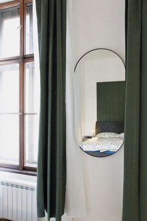 2 bedrooms, iron/ironing board, WiFi, bed sheets - Cozy central flat in Prague City Center (Praha)