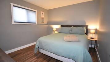 2 chambres, fer et planche à repasser, accès Internet, draps fournis