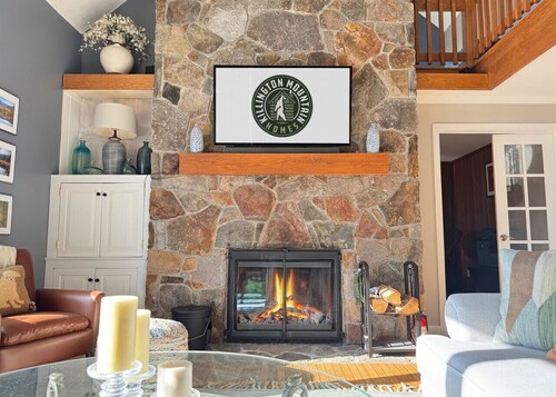 Big Bear Chalet- Hot tub, pool table, near resort!