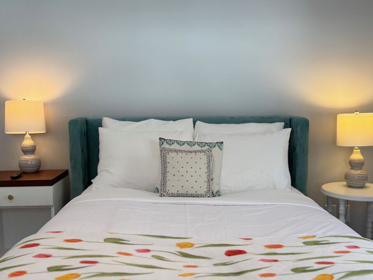 Desk, iron/ironing board, travel cot, WiFi