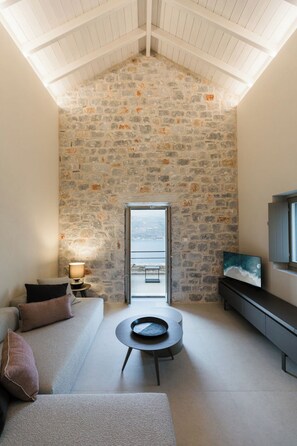 Living area - Nest Limeni (East Mani)