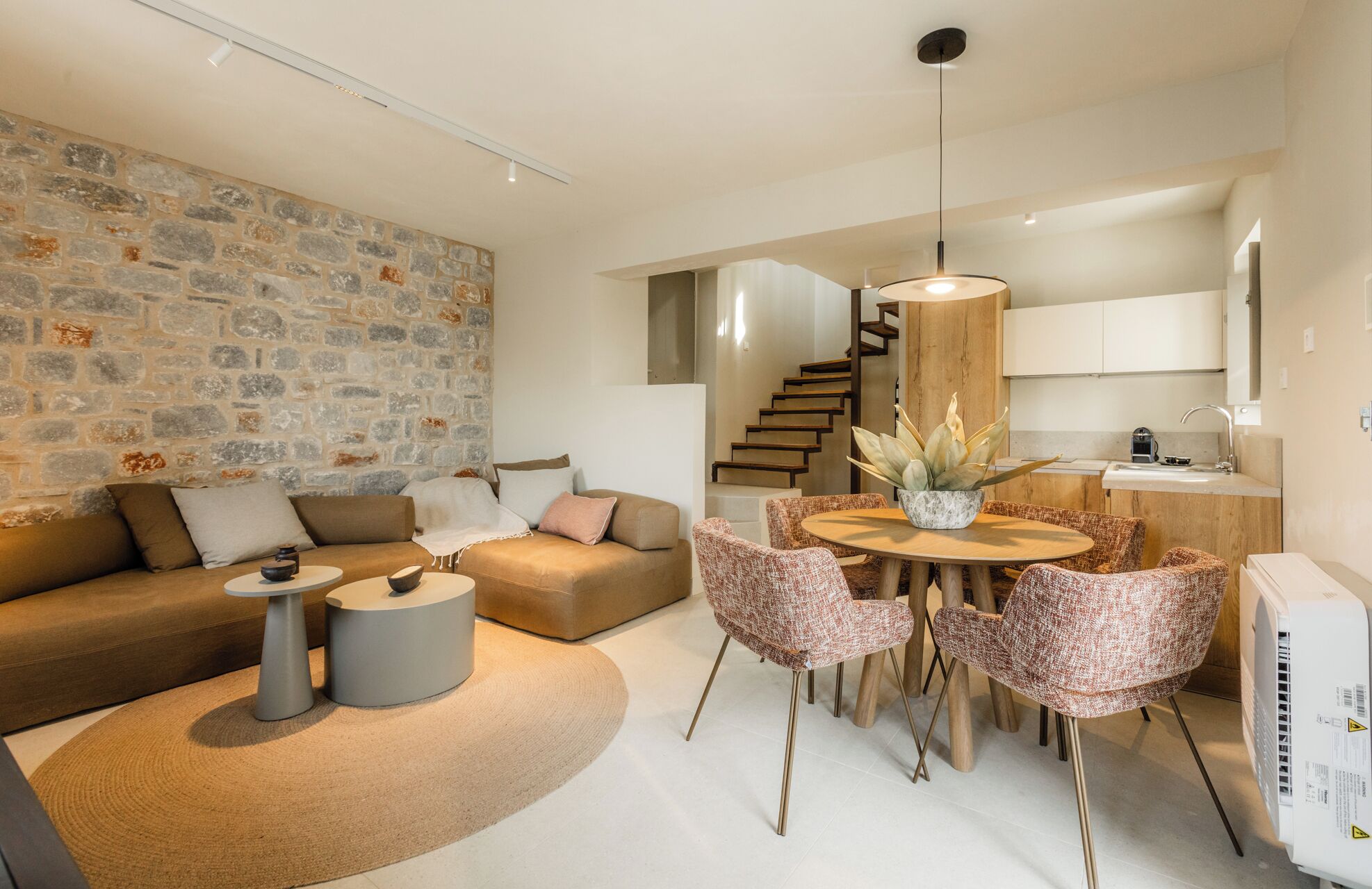Exclusive Duplex | Living area | Flat-screen TV