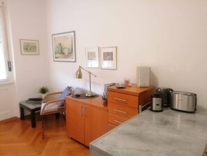 Interior - Immaculate 1-bed Apartment in Split (Split)