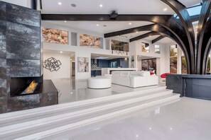 Interior - Mountain Views+City Views+Heated Pool+Luxury (Paradise Valley)
