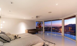 4 Schlafzimmer, Bügeleisen/Bügelbrett, Reisekinderbett, kostenloses WLAN