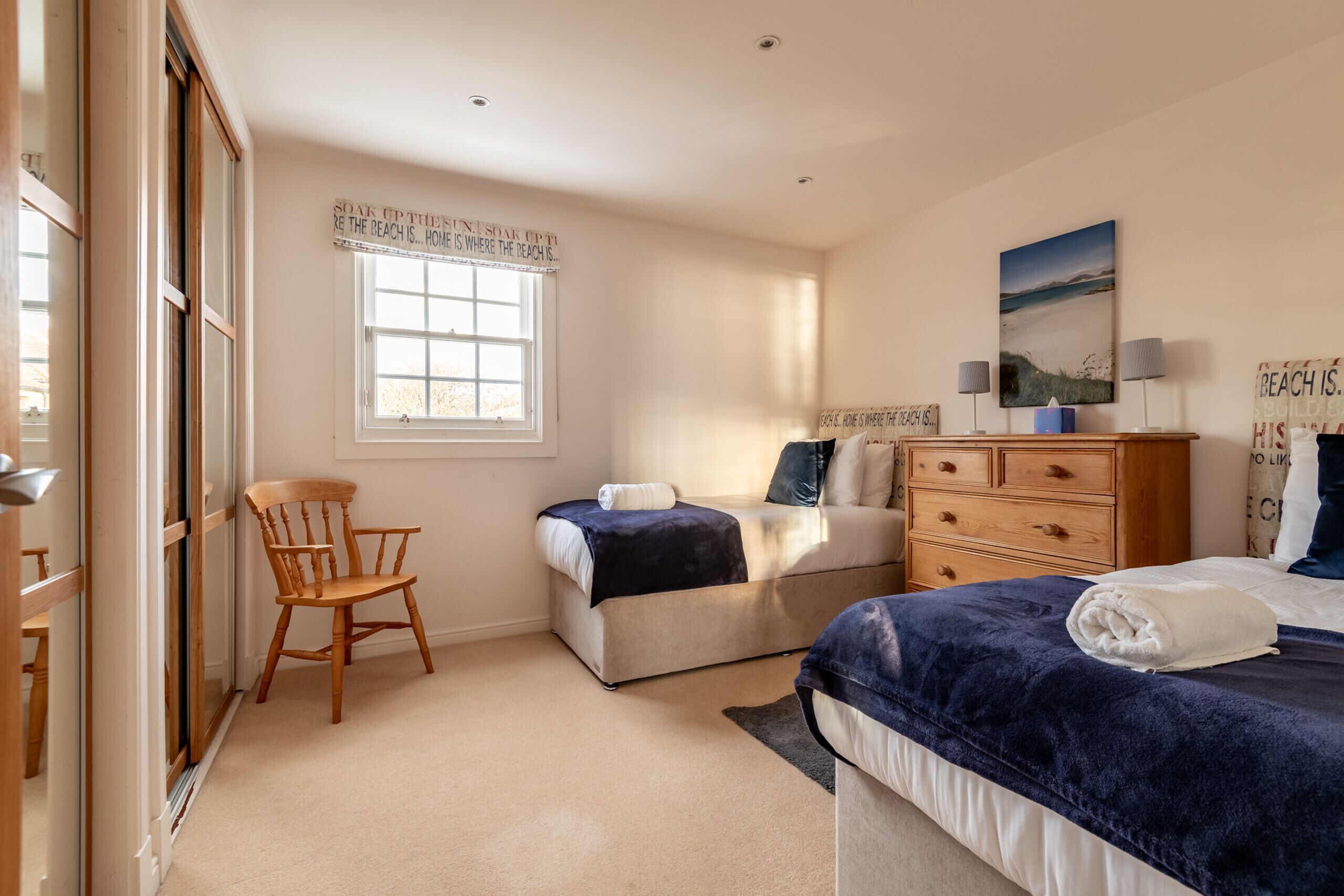 Iron/ironing board, free WiFi, bed sheets