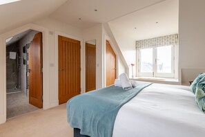 Een strijkplank/strijkijzer, gratis wifi, beddengoed