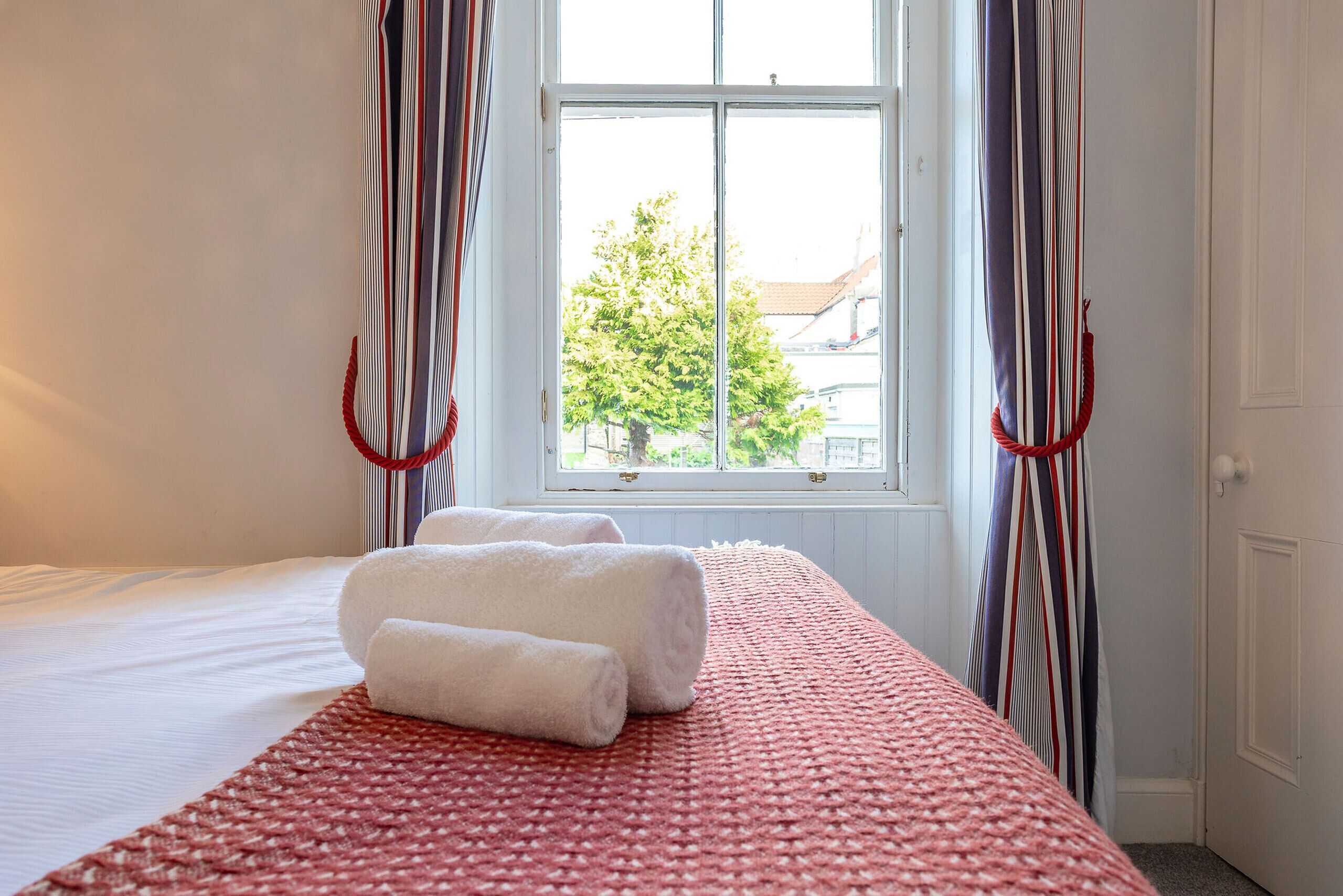 Iron/ironing board, free WiFi, bed sheets