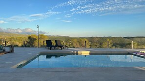 Pool - Luxury sea view apartment near Sitges (Olivella)
