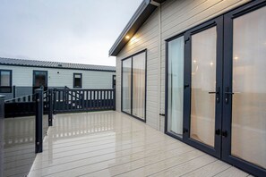 Terrace/patio - Lodge No 35 | St Andrews Lodge Park (Strathkinness)