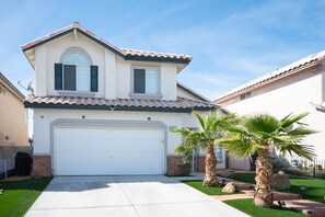 Exterior - Cozy 1-bedroom apartment in beautiful Las Vegas with AC (Las Vegas)