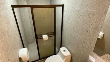 Double Room, 2 Double Beds | Bathroom | Shower, towels, soap, shampoo