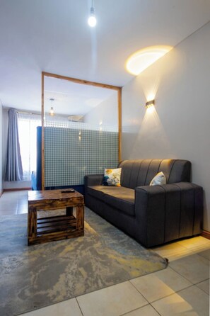 Interior - Charming apartment in Nairobi near JKIA/SGR perfect for your next getaway (Nairobi)