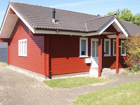 Exterior. Bjælkehytten