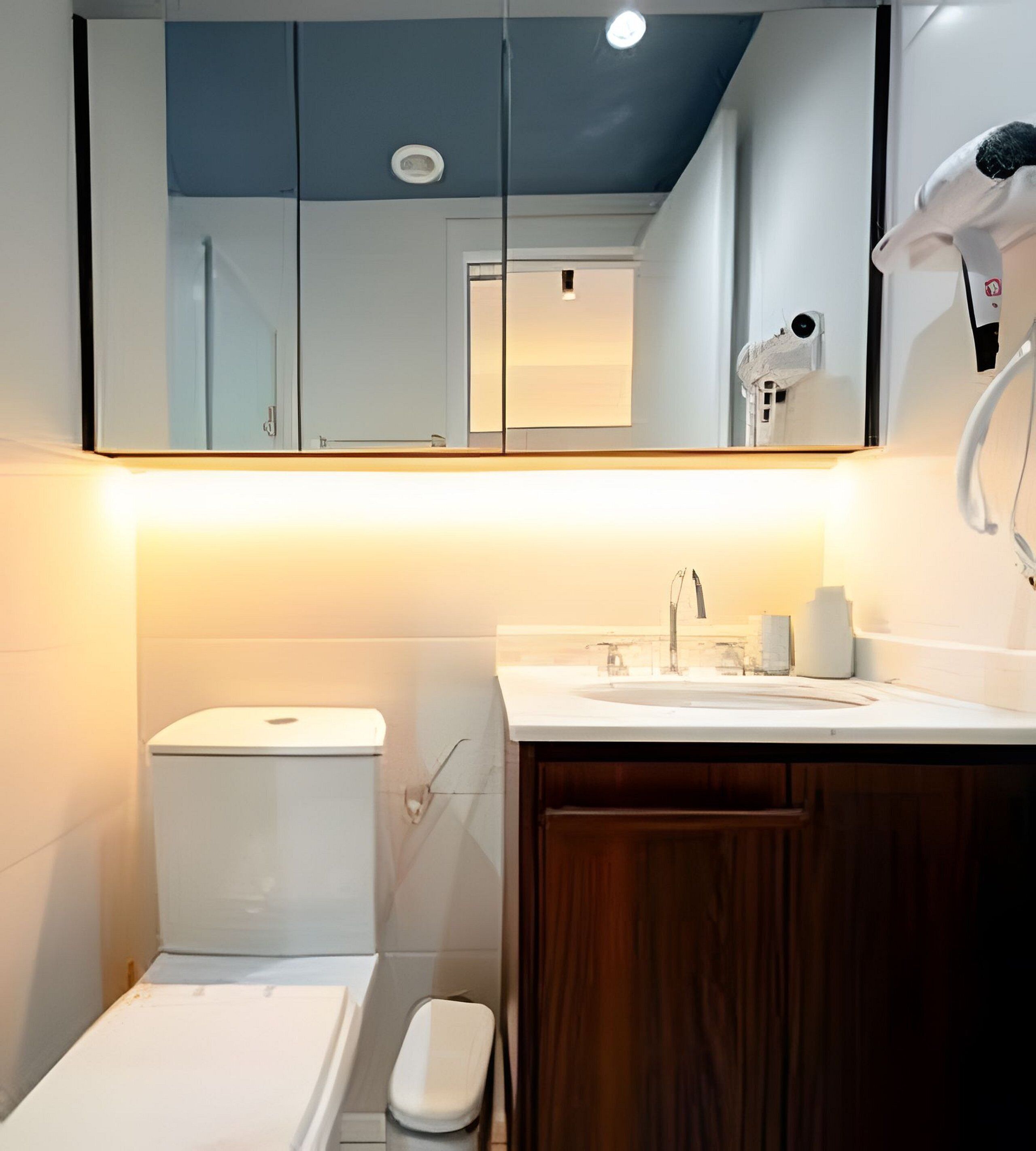 Comfort Apartment | Bathroom