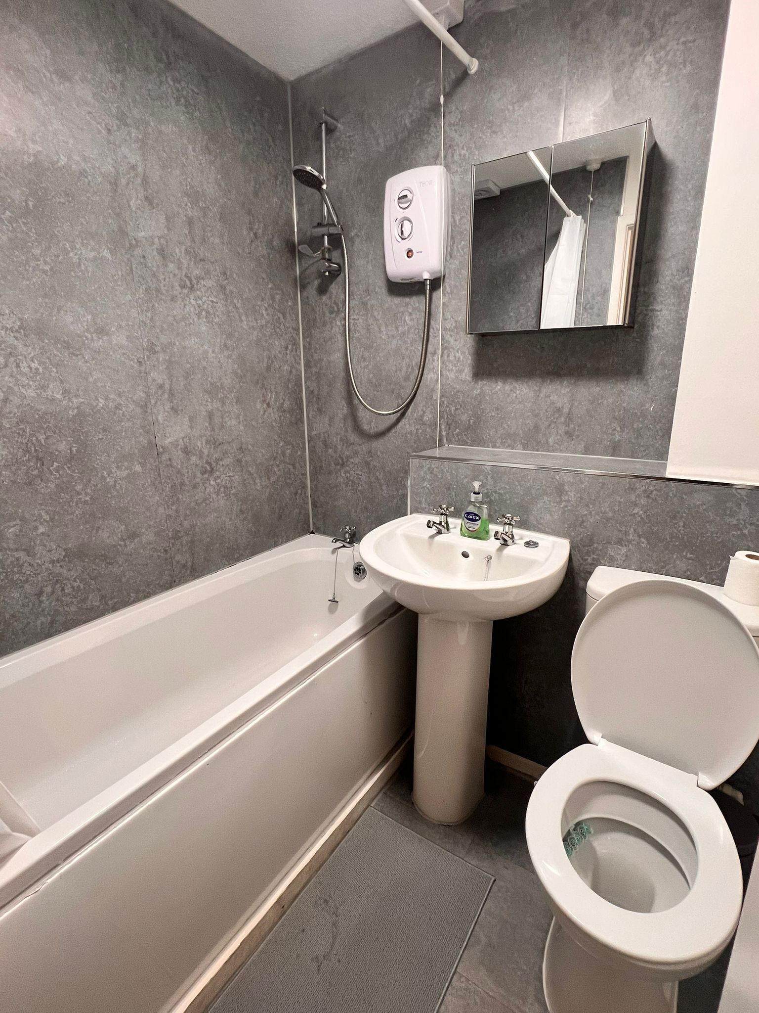 Towels, toilet paper