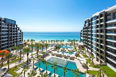 Marvelous hotel suites in Cancun with fitness room and AC,