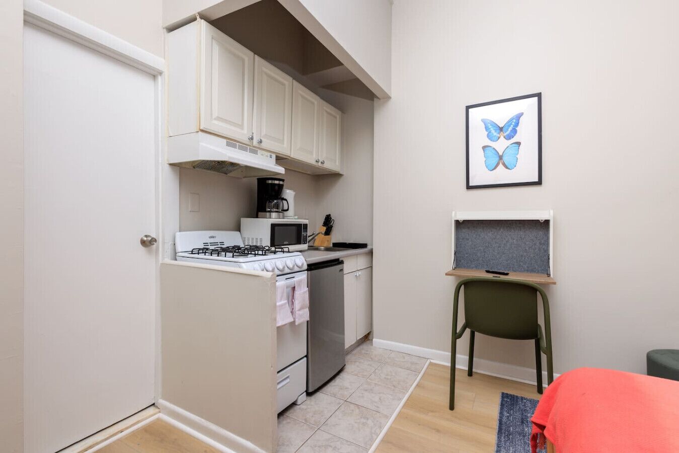 烤箱、炉灶、茶具/咖啡用具、烤面包机