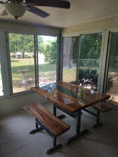 Golf House in Citrus Springs Golf & Country Club/near Crystal River w/fire pit.