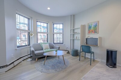 Blissful South End Studio