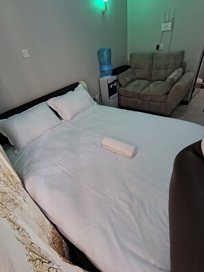 1 habitación, wifi y ropa de cama 