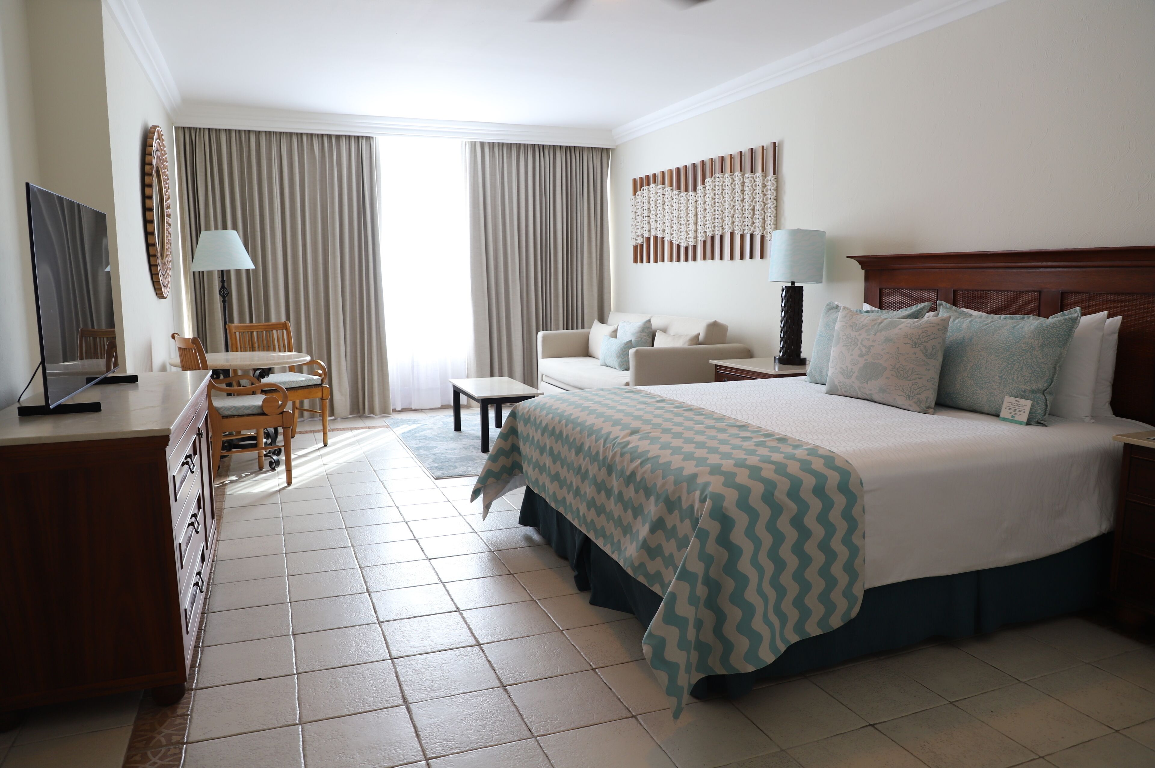 Junior Suite Ocean View All Inclusive | 高級寝具、セーフティボックス (室内)、アイロン / アイロン台、ベビーベッド (無料)
