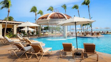 3 piscinas al aire libre