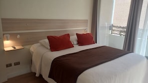 熨斗/熨衣板、上网接入、床单