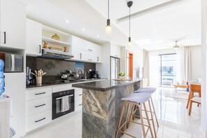 Deluxe Apartment, Pool View | Private kitchen - Stylish 1BR Apartment – Pool Access, Close to Beach (Punta Cana)