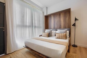 Standard Studio | Iron/ironing board, free WiFi - Dobo Fuenlabrada Lima (Fuenlabrada)