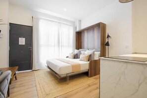 Standard Studio | Iron/ironing board, free WiFi - Dobo Fuenlabrada Lima (Fuenlabrada)