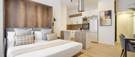 Standard-studio | Silitysrauta/-lauta, ilmainen Wi-Fi