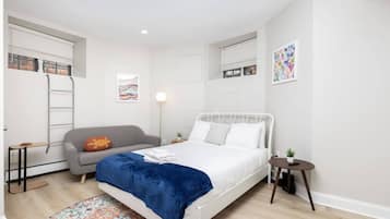 Bureau, fer et planche à repasser, Wi-Fi, literie fournie