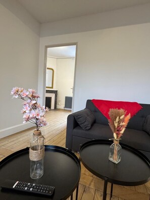 Interior - Hôtel des Cousines – Capucine Apartment (Nancy)