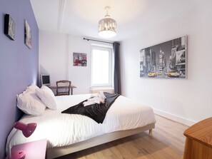 Fer et planche à repasser, Wi-Fi, draps fournis