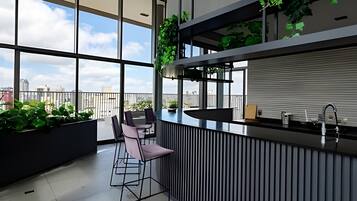Basic-Apartment | Bar (in der Unterkunft)