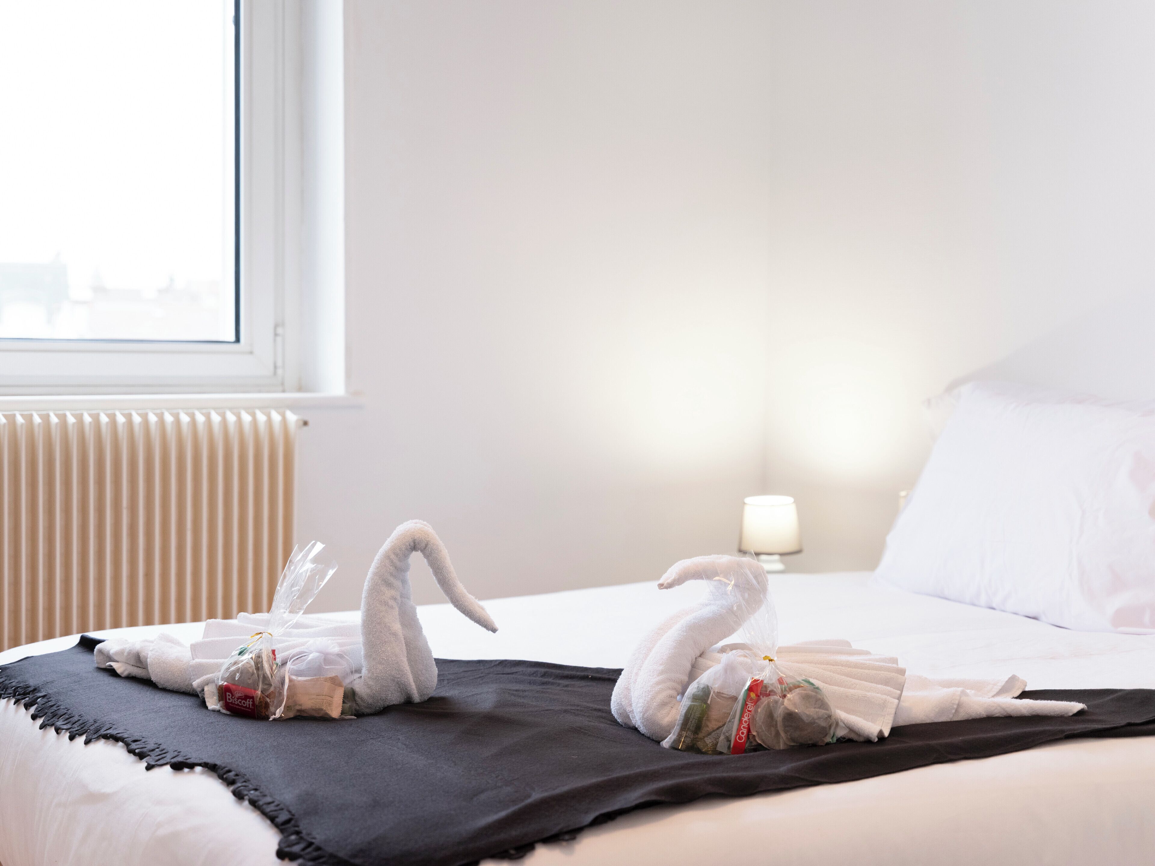 1 habitación, tabla de planchar con plancha, wifi y ropa de cama 