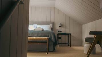 5 bedrooms, free WiFi, bed sheets