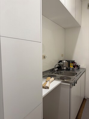 Private kitchen - Small apartment in Cortina with a view of the Dolomites (Cortina d'Ampezzo)