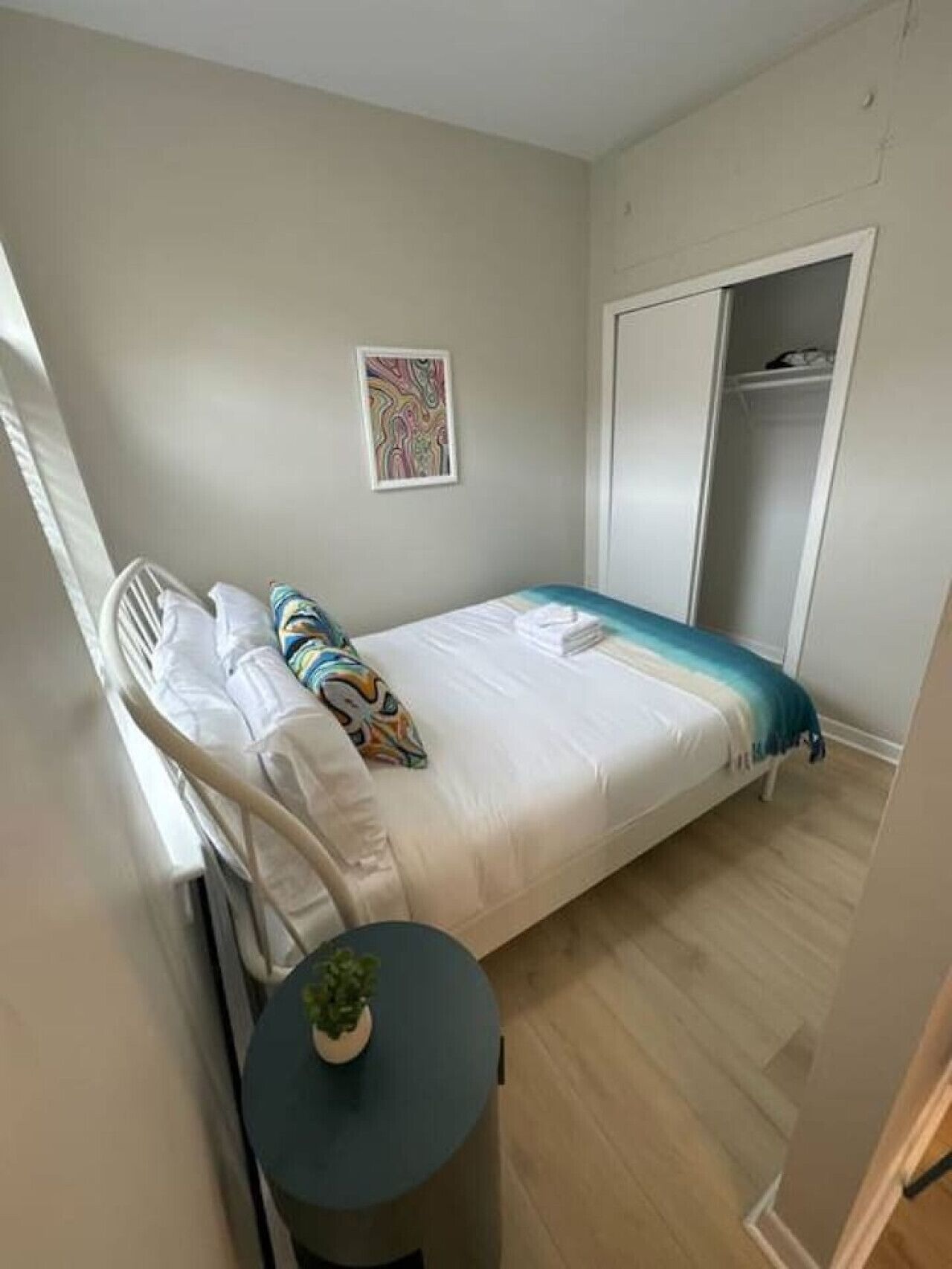 1 bedroom, desk, iron/ironing board, WiFi