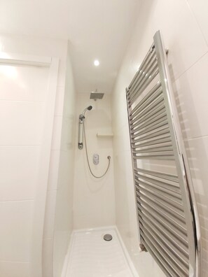 Standard Apartment | Bathroom - Dobo Madrid Ventas (Madrid)