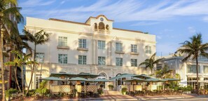 Exterior - Fabulous Hotel Across from South Beach - Marriott Vacation Club, South Beach (Miami Beach)