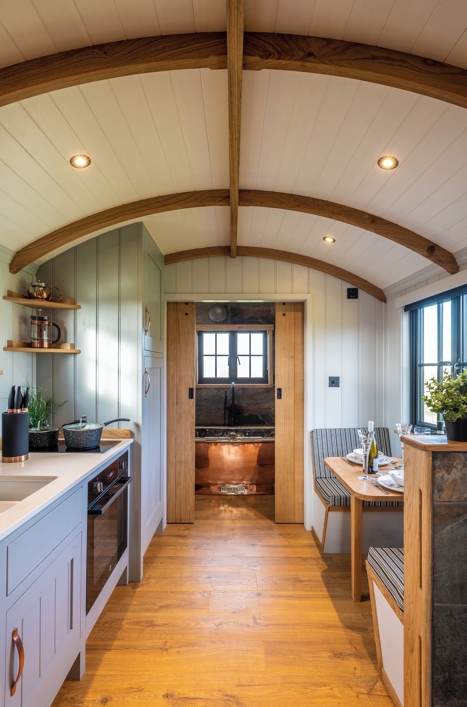 Cabin, Bathtub (Monkwood Shepherds Hut) | WiFi, bed sheets