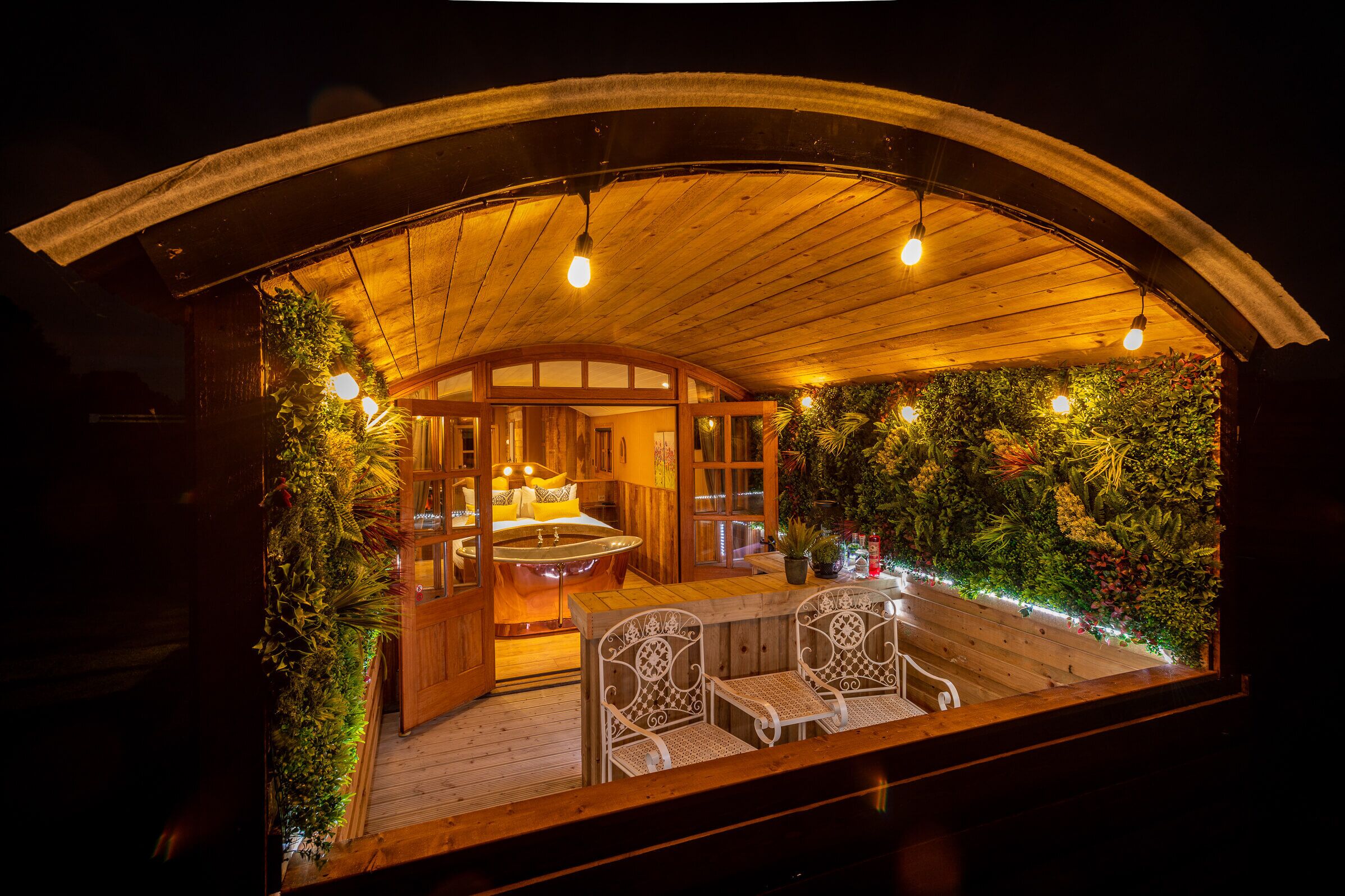 Cabana, banyera (Ashwood Shepherds Hut) | Wifi i roba de llit 