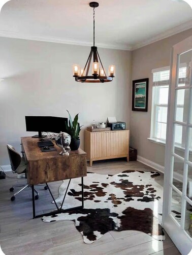 Organic Modern Home, Close to the Beach & Downtown. Community Pool & gym