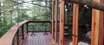 Spectacular Treehouse on the California Sonoma Coast