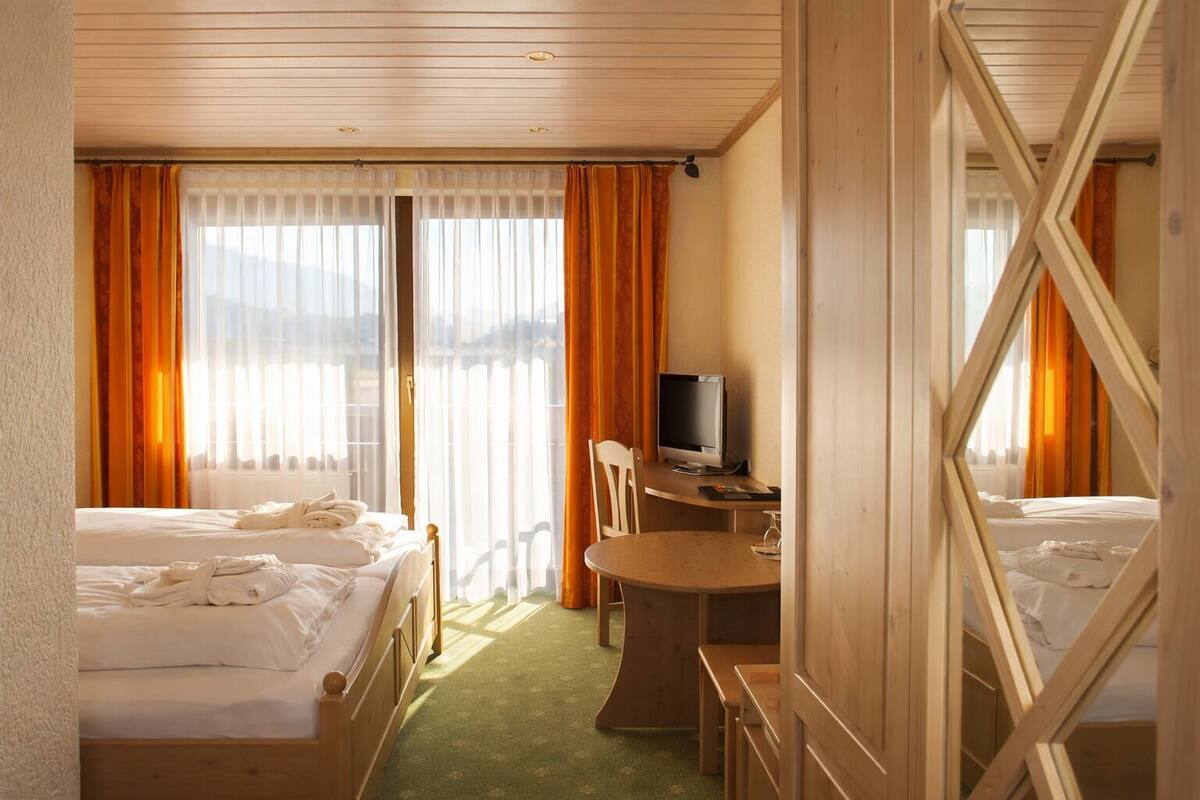 Phòng đôi cơ bản, ban công | Két bảo mật tại phòng, truy cập Internet không dây miễn phí