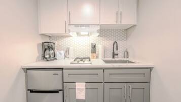 Coffee/tea maker, toaster, cookware/dishes/utensils