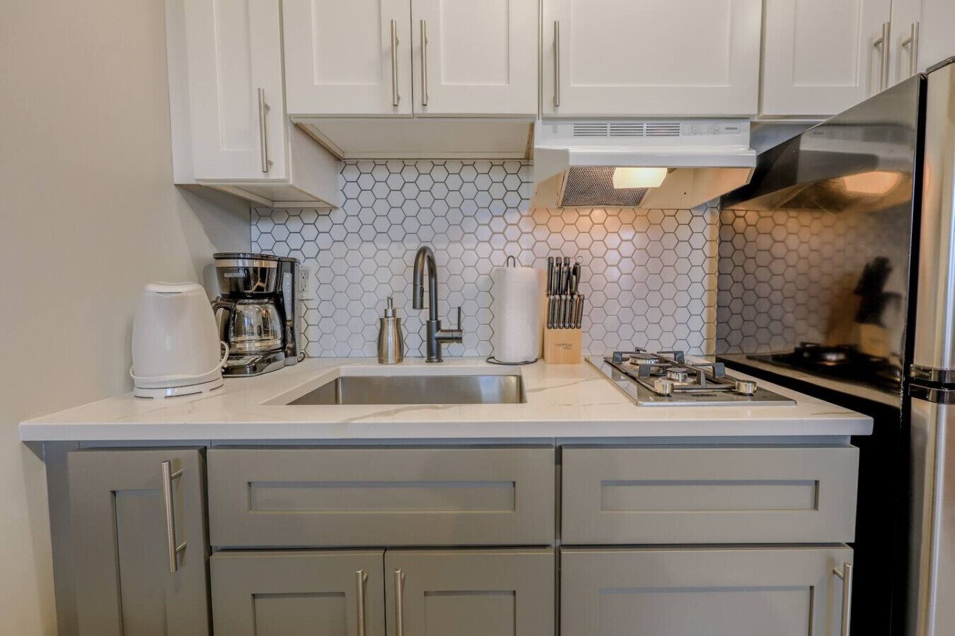 Kaffetrakter/tekoker og kjøkkenutstyr